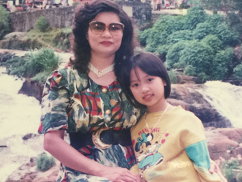 Sao Viet dong loat noi loi cam on me khi Tet den hinh anh