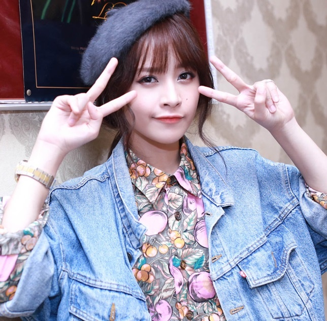 Chi Pu, Pho Dac Biet len ke hoach don nam moi cung fan hinh anh