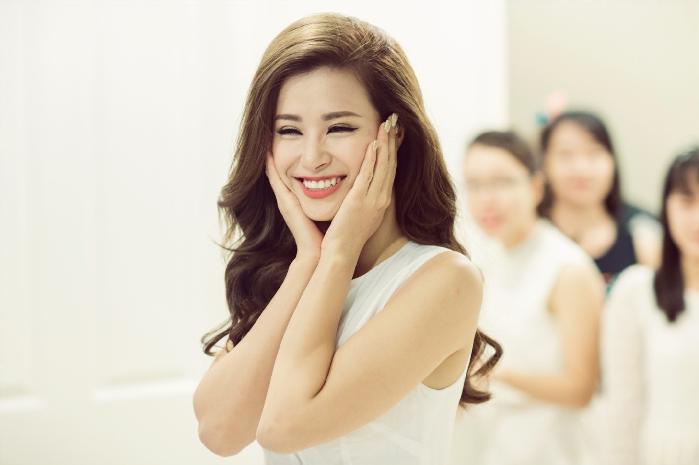 Goi y buoi tiec thu vi cho hoi ban gai hinh anh