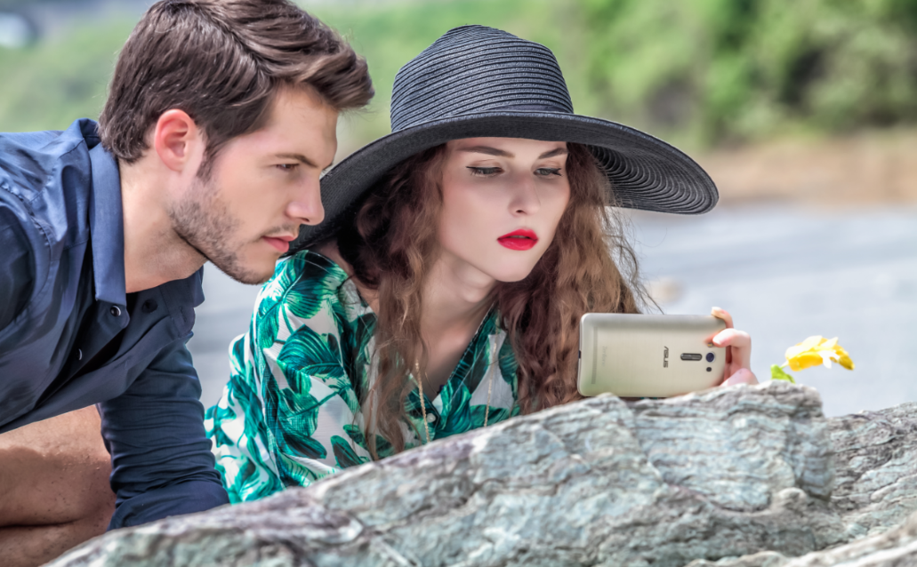 ZenFone - ban dong hanh du xuan cua gioi tre hinh anh