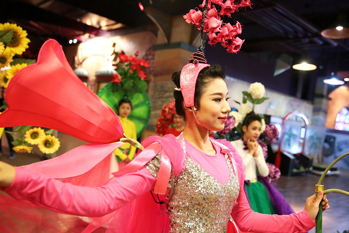 Le hoi hoa xuan Ba Na Hills hut khach du lich hinh anh