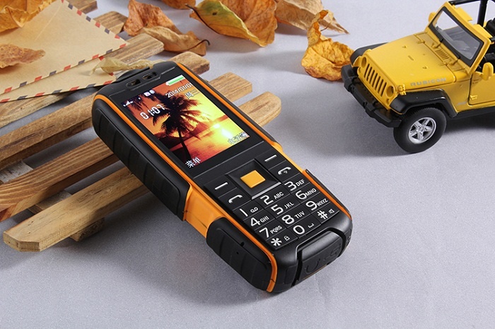 Bo doi dien thoai ben, pin lon kiem sac du phong hinh anh