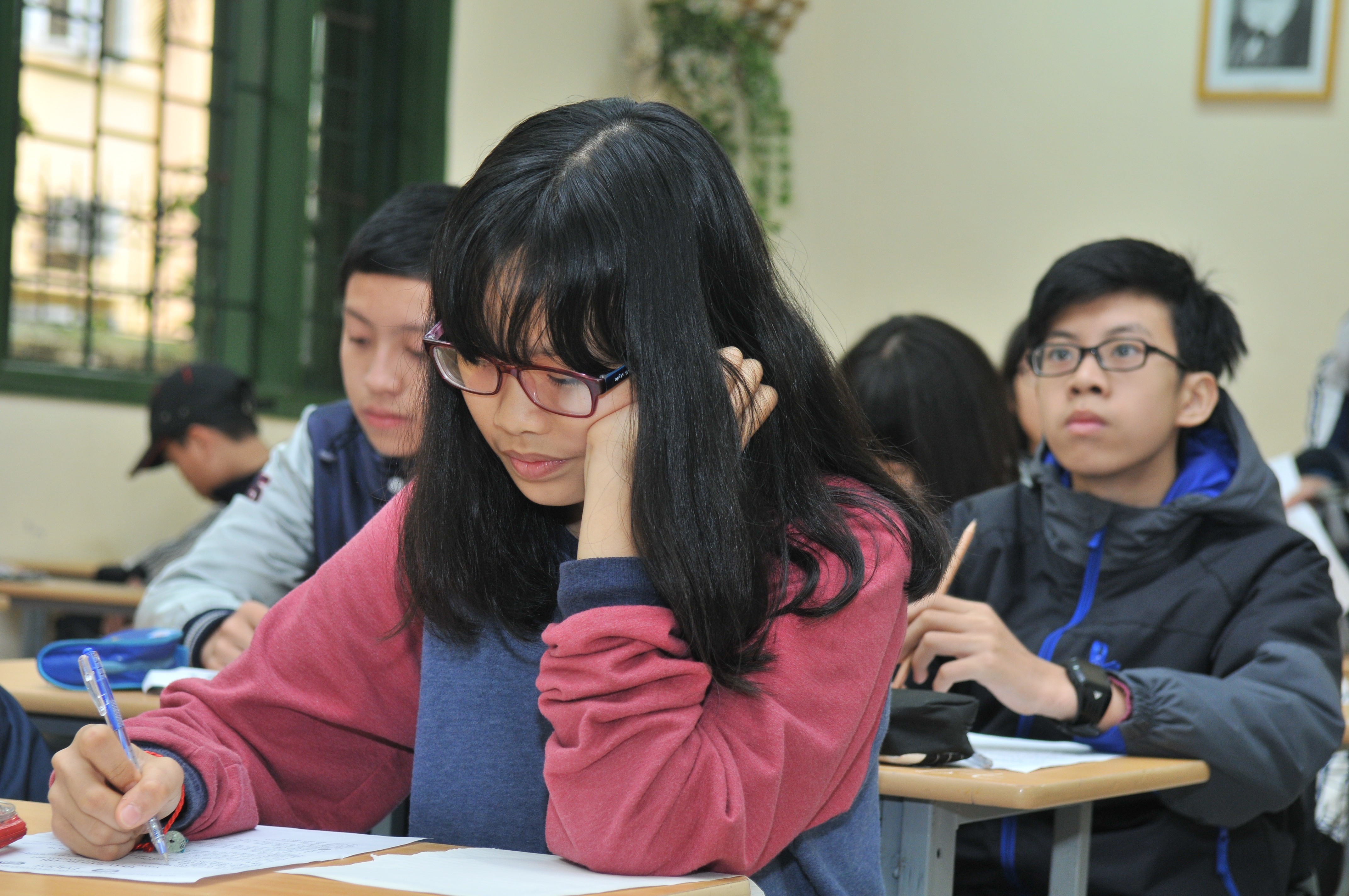 De thi 'English Champion 2016' co tinh phan loai cao hinh anh