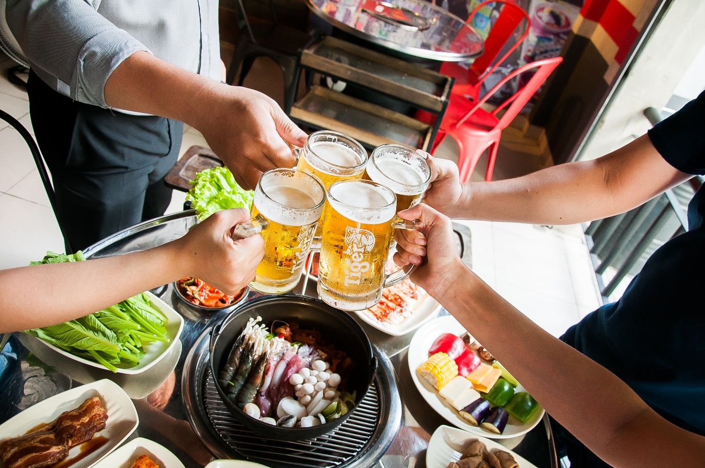 Thuong thuc am thuc duong pho chuan vi Han Quoc tai Sai Gon hinh anh