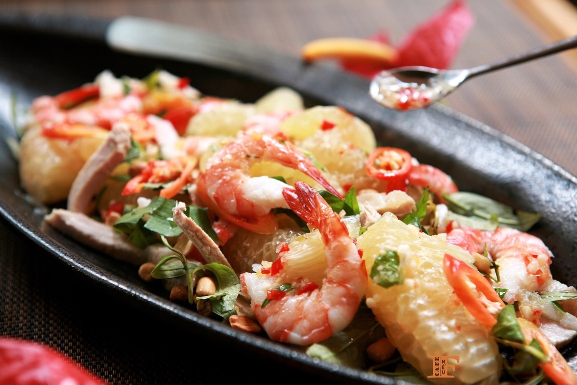 Time Bistro: Diem hen ho dip 8/3 cho gioi tre Sai thanh hinh anh