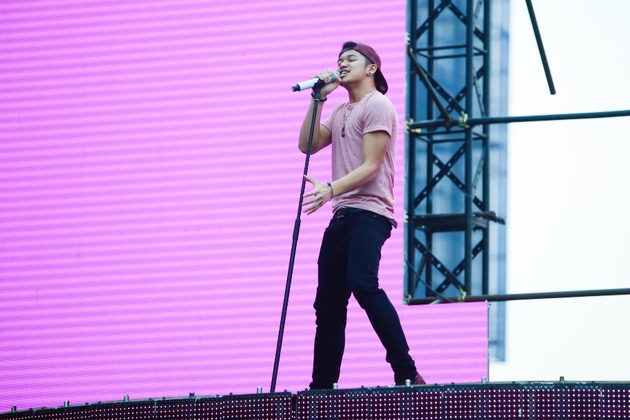 Trọng Hiếu,  Văn Mai Hương,  Tiên Tiên ảnh 1 Trong Hieu,  Van Mai Huong,  Tien Tien anh 1