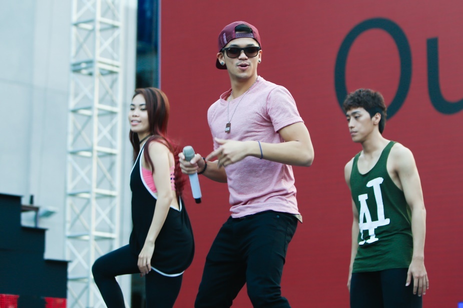 Trọng Hiếu,  Văn Mai Hương,  Tiên Tiên ảnh 2 Trong Hieu,  Van Mai Huong,  Tien Tien anh 2