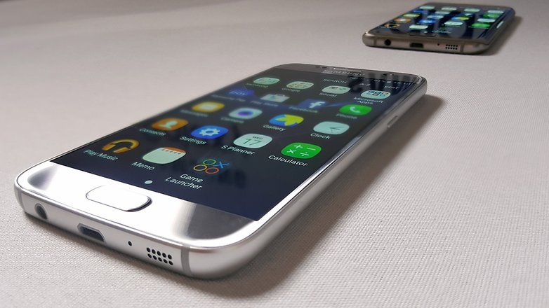 5 ly do nen mua bo doi Galaxy S7 va Galaxy S7 edge hinh anh