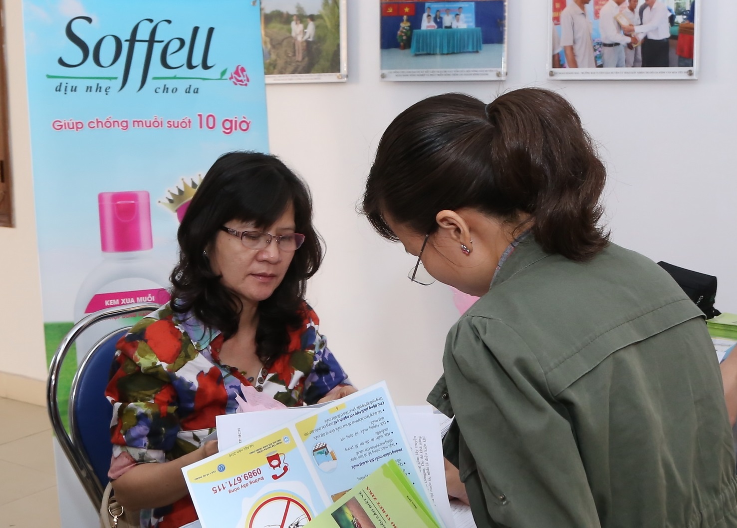 Soffell tang hon 350.000 mau kem chong muoi phong virus Zika hinh anh