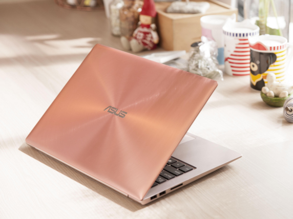 Loat san pham pin ‘trau’ cua Asus hinh anh