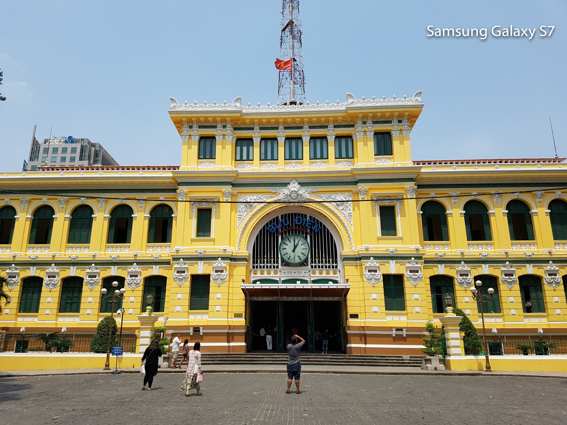 so sanh Galaxy S7 va iPhone 6S anh 2