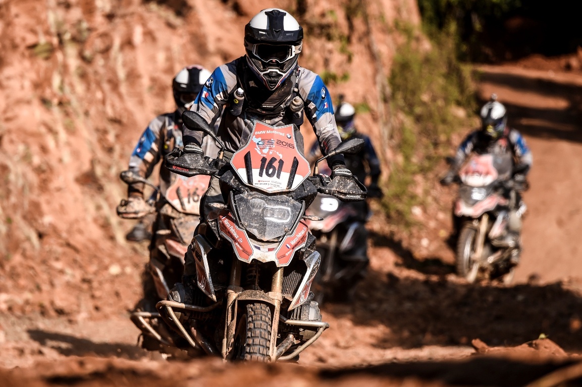 BMW Motorrad - mau xe ly tuong cho biker Viet hinh anh