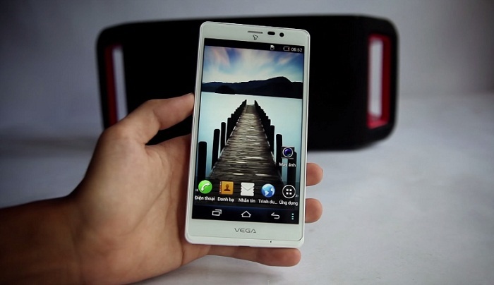 smartphone man hinh lon gia 3 trieu dong anh 2