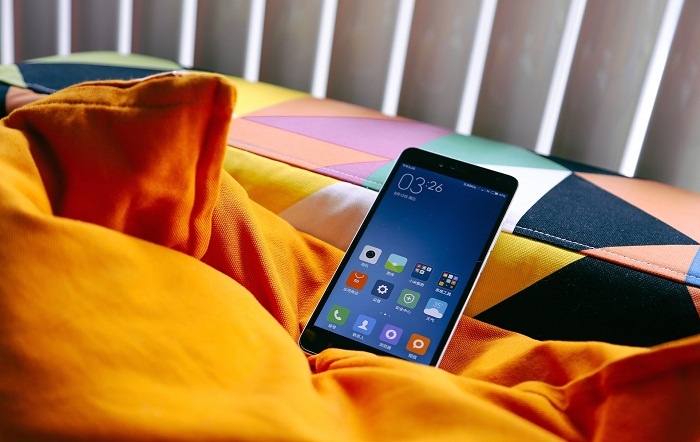 smartphone man hinh lon gia 3 trieu dong anh 3