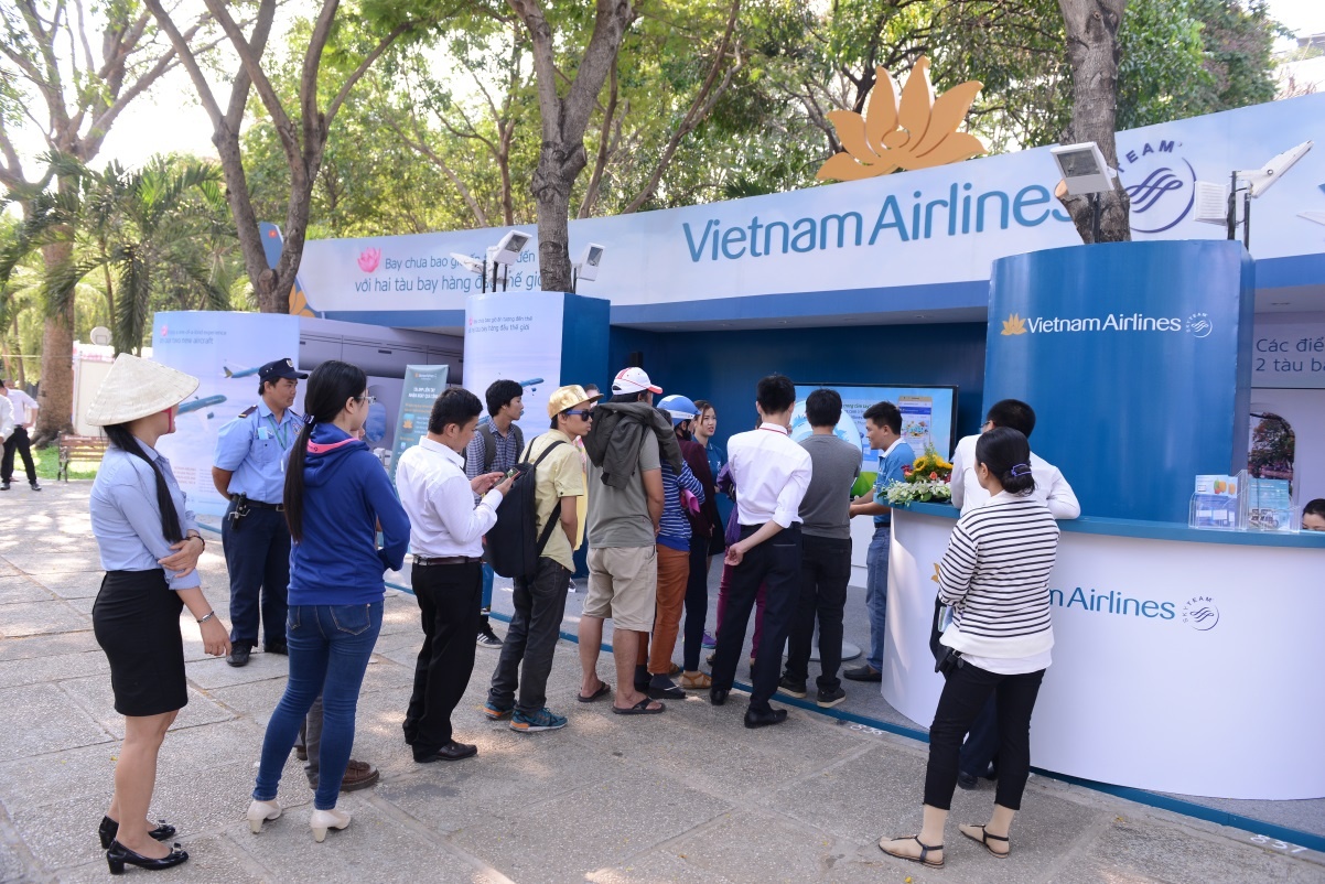 Ve Vietnam Airlines gia re anh 7