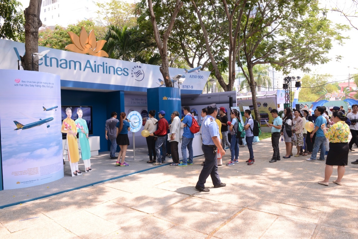 Ve Vietnam Airlines gia re anh 9