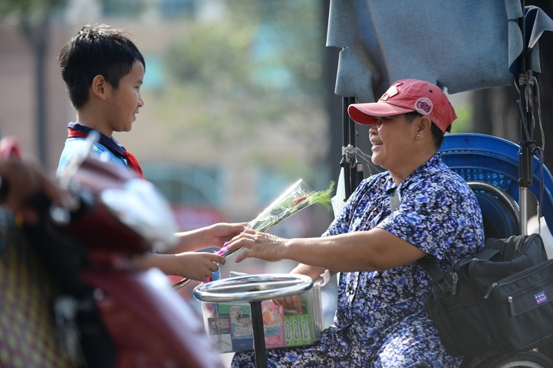 Những khoảnh khắc xúc động trong đời thường ảnh 1 Nhung khoanh khac xuc dong trong doi thuong anh 1