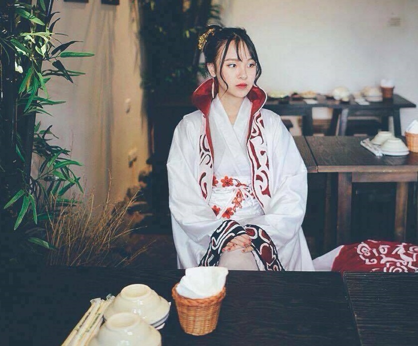 Quan nuong theo phong cach Tam Quoc la mat tai Ha Noi hinh anh