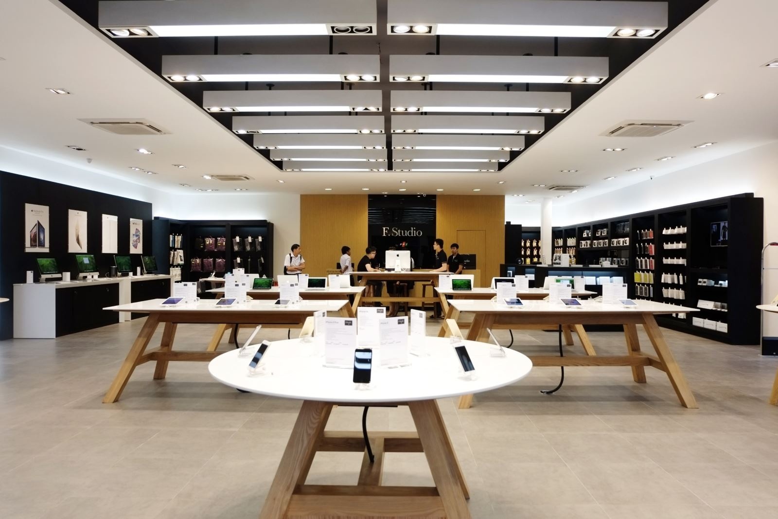 Trai nghiem iPad Pro mien phi tai F.Studio by FPT hinh anh