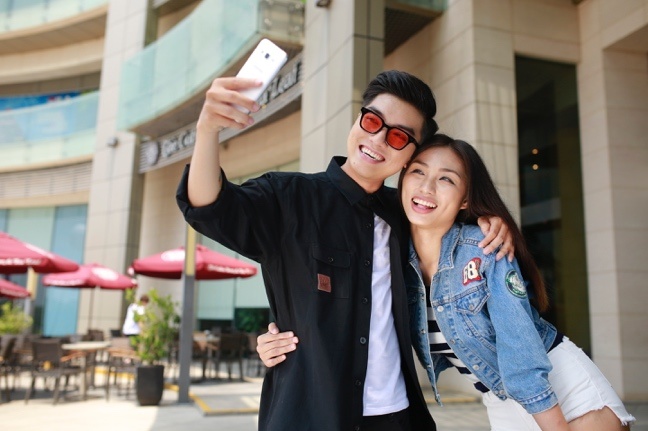 Nhung meo huu ich voi tin do selfie hinh anh