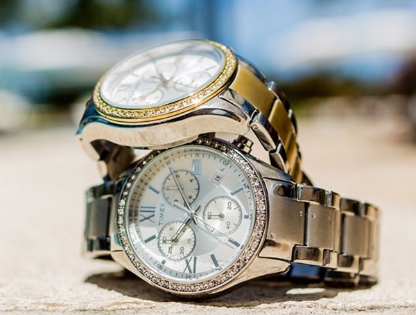 Uu dai 30% dong ho Timex - bieu tuong van hoa My hinh anh