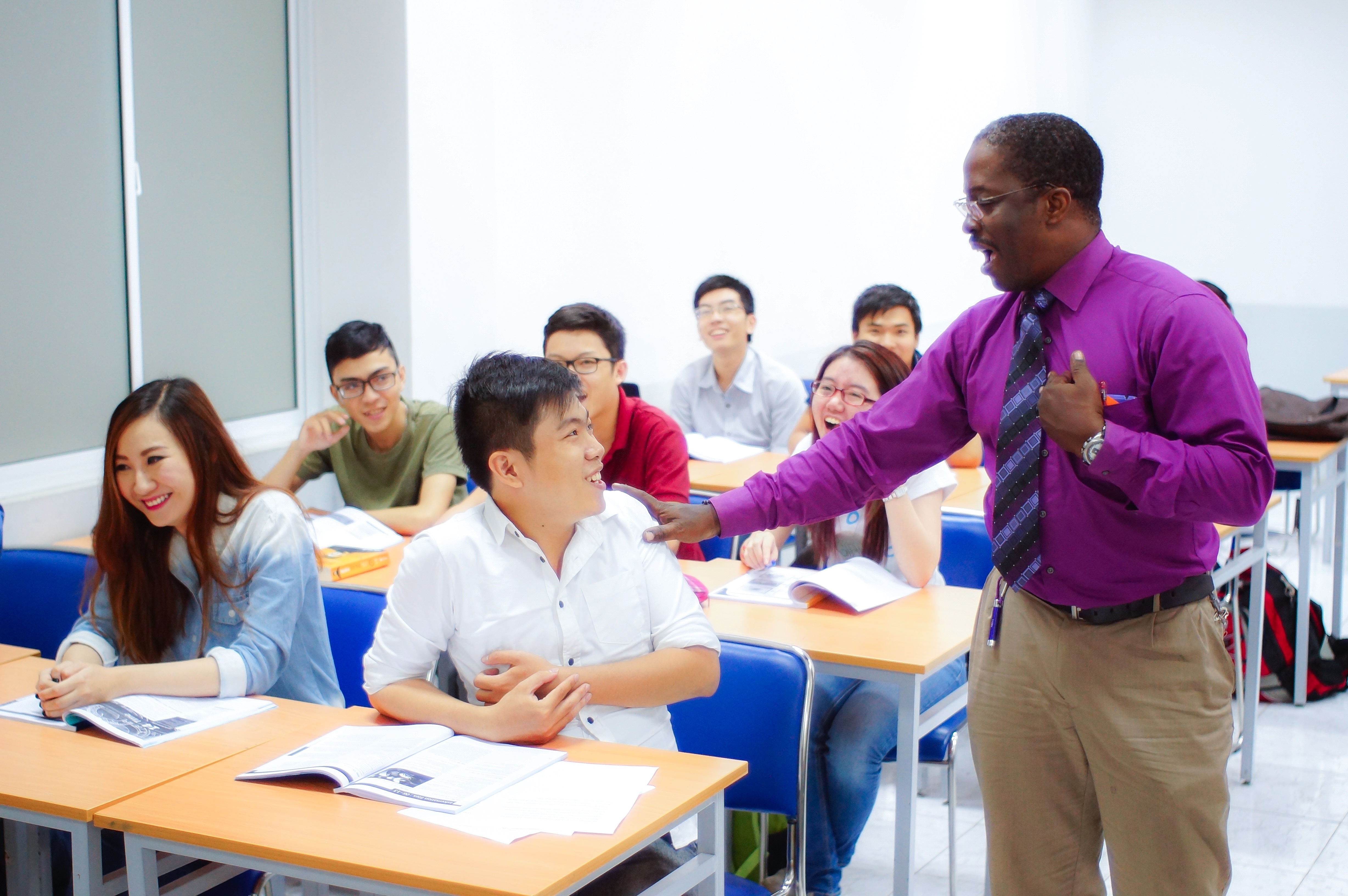 học liên thông tại UEF ảnh 2 hoc lien thong tai UEF anh 2