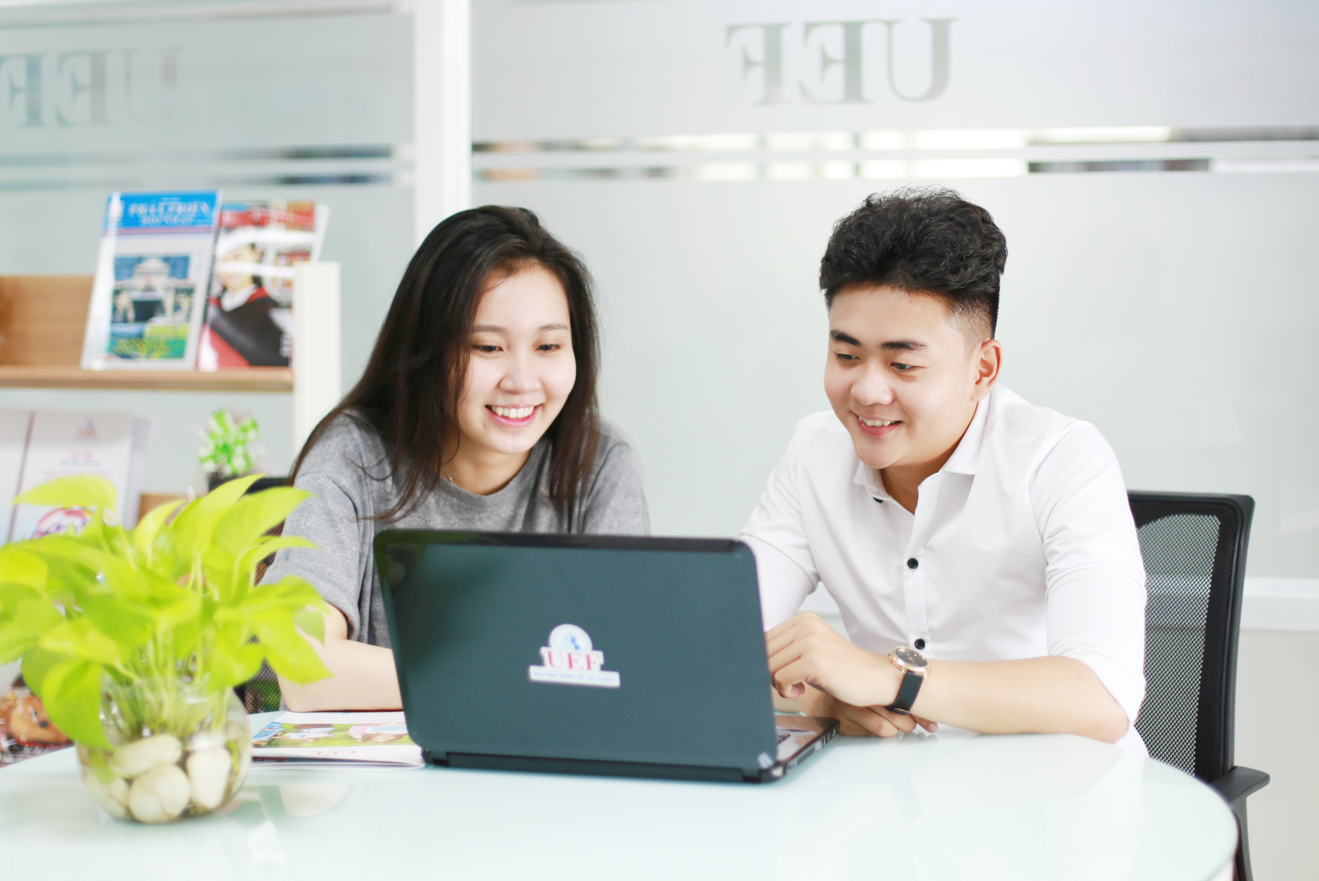 học kinh doanh quốc tế tại UEF ảnh 1 hoc kinh doanh quoc te tai UEF anh 1