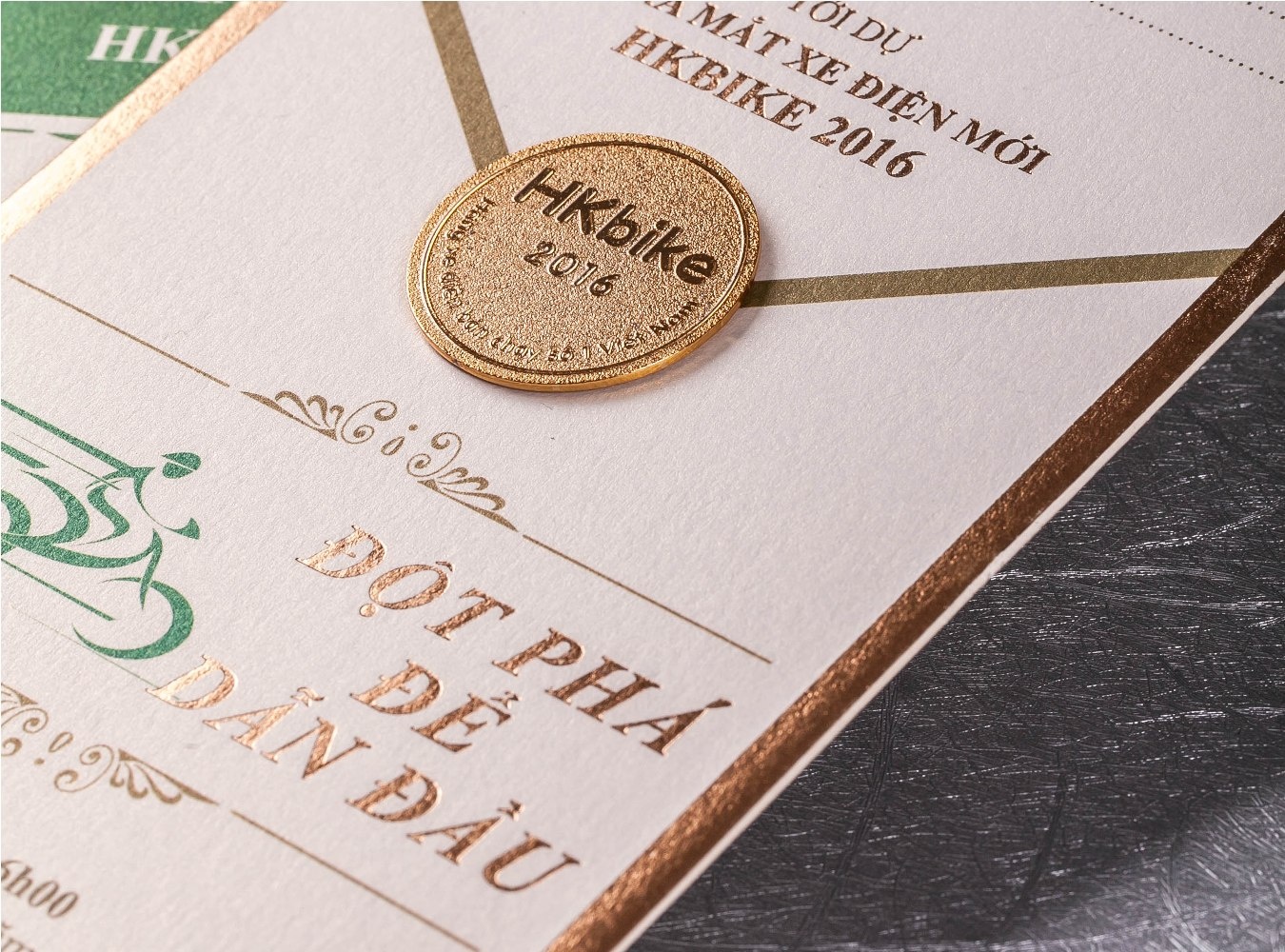 HKBike tuong thuat truc tiep ra mat xe dien moi tren YouTube hinh anh