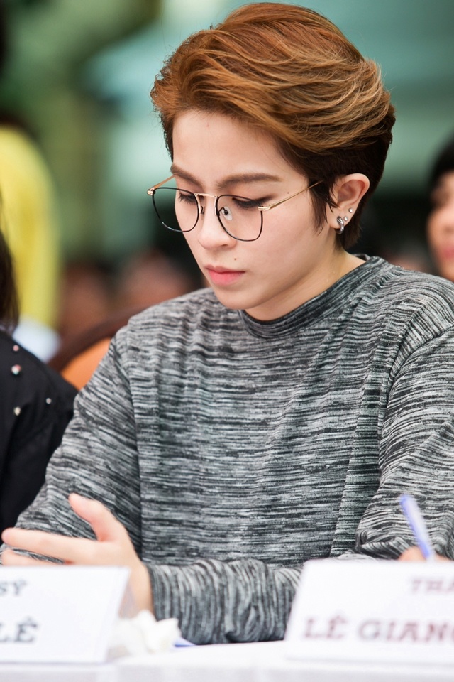 giao lưu trực tuyến với gil lê trên v live ảnh 2 giao luu truc tuyen voi gil le tren v live anh 2