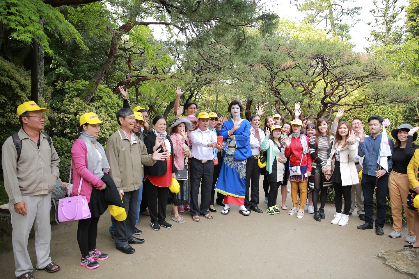 Big Daddy lam geisha anh 7