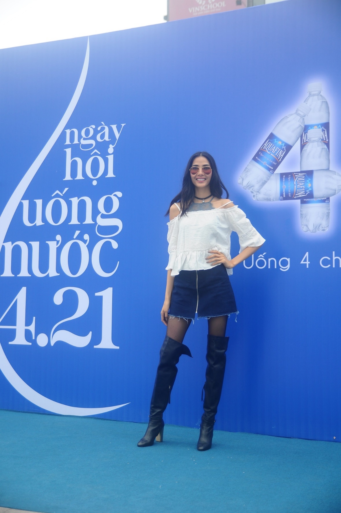 Thanh Hằng nhảy cùng fan tại Hà Nội ảnh 9 Thanh Hang nhay cung fan tai Ha Noi anh 9