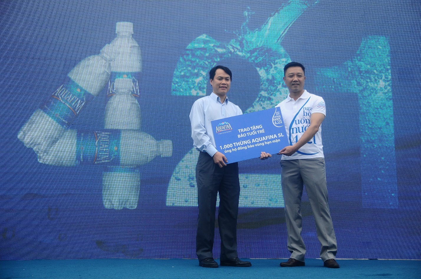 Thanh Hằng nhảy cùng fan tại Hà Nội ảnh 13 Thanh Hang nhay cung fan tai Ha Noi anh 13