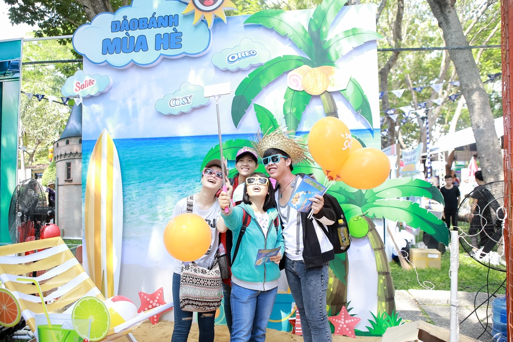 Ngay 'The gioi banh Mondelez Kinh Do' soi dong tai TP HCM hinh anh