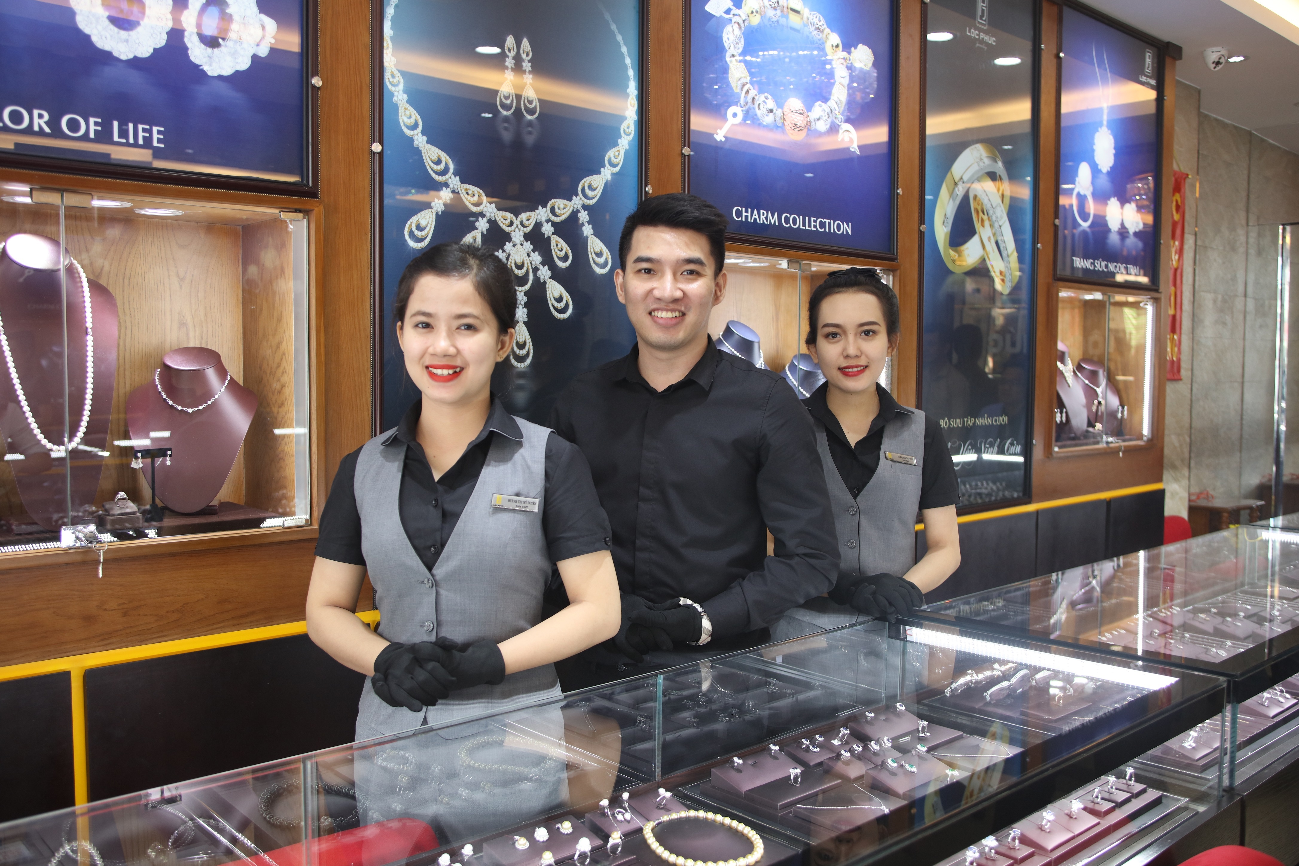 Loc Phuc Jewelry khuyen mai lon nhan dip khai truong hinh anh