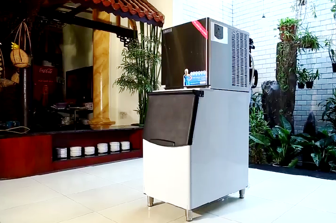 mua máy làm đá tặng quà hấp dẫn ảnh 1 mua may lam da tang qua hap dan anh 1