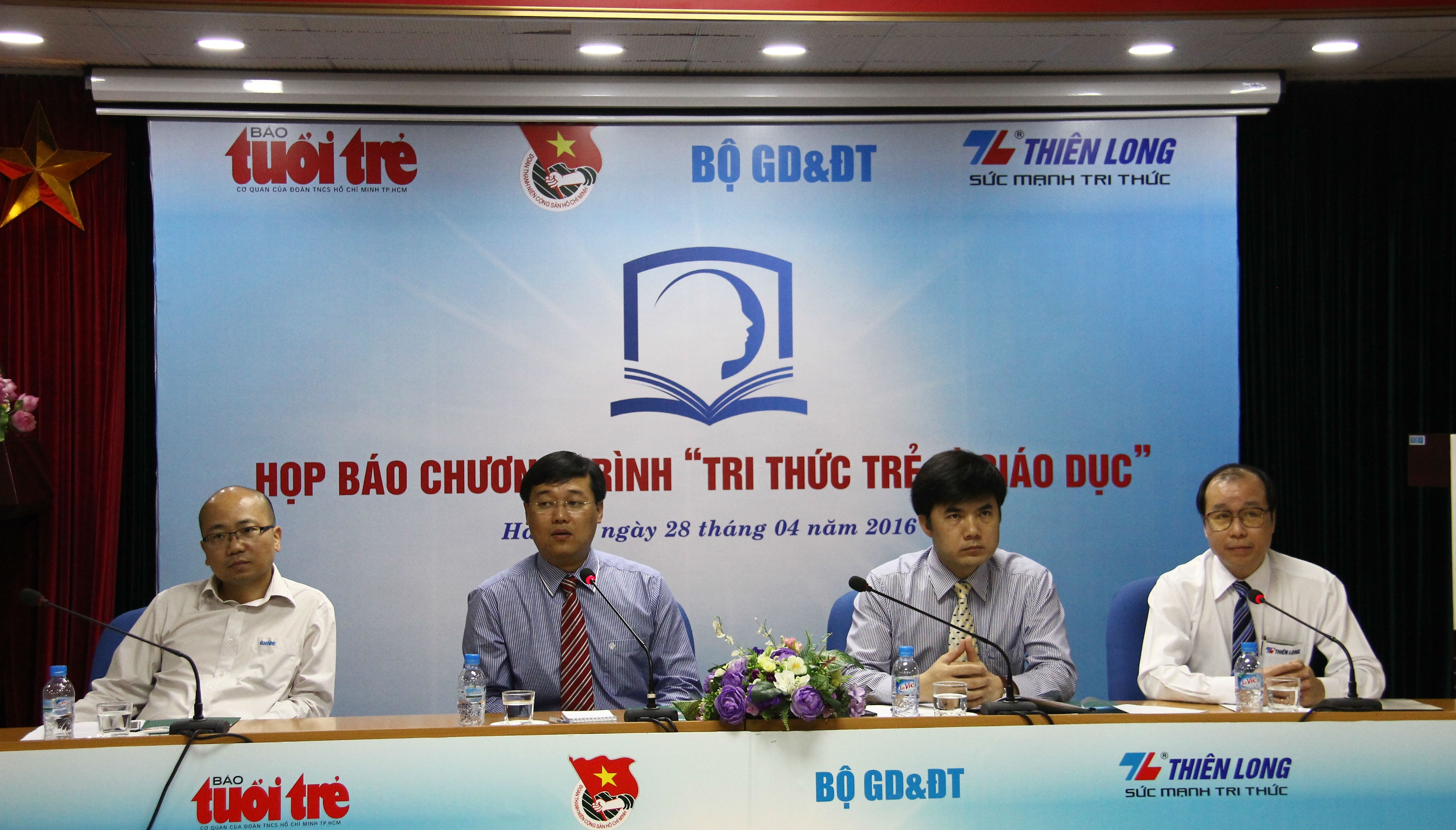 Chuong trinh khuyen khich tri thuc tre dong gop cho giao duc hinh anh