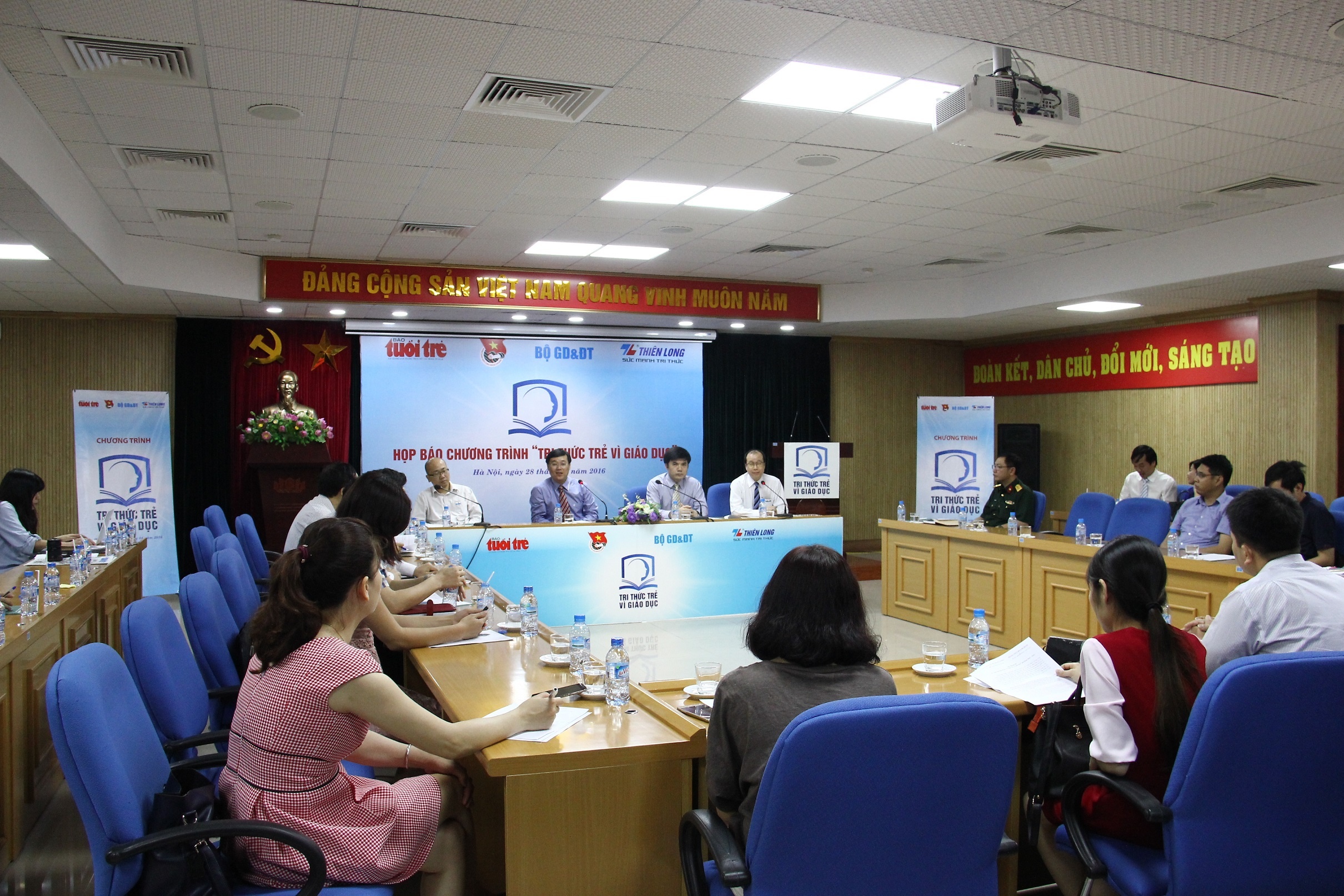 Tri thuc tre vi giao duc anh 2