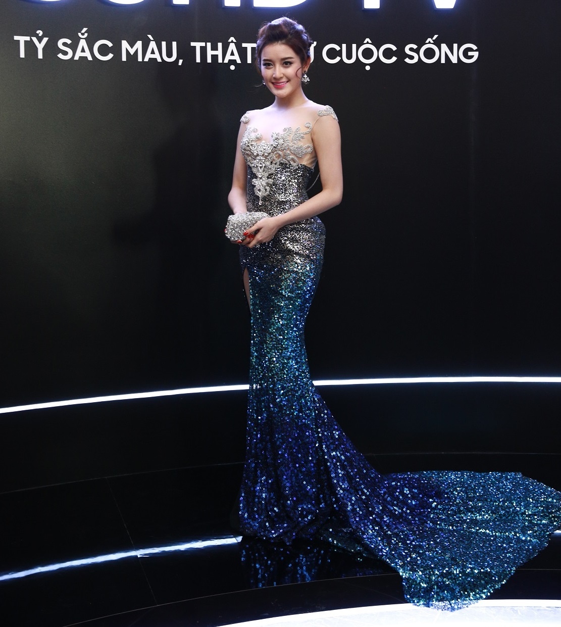 A hau Huyen My,  nguoi dep Viet Nam anh 1