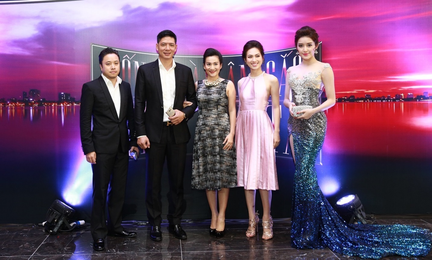 A hau Huyen My,  nguoi dep Viet Nam anh 7