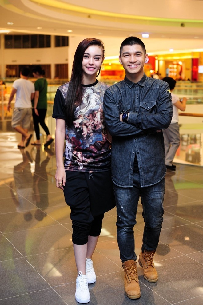 Cường Seven và bạn gái trượt nước ở Hà Nội ảnh 1 Cuong Seven va ban gai truot nuoc o Ha Noi anh 1