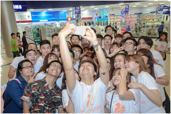 UC Browser đến Việt Nam với vũ điệu anh hùng lắc ảnh 4 UC Browser den Viet Nam voi vu dieu anh hung lac anh 4