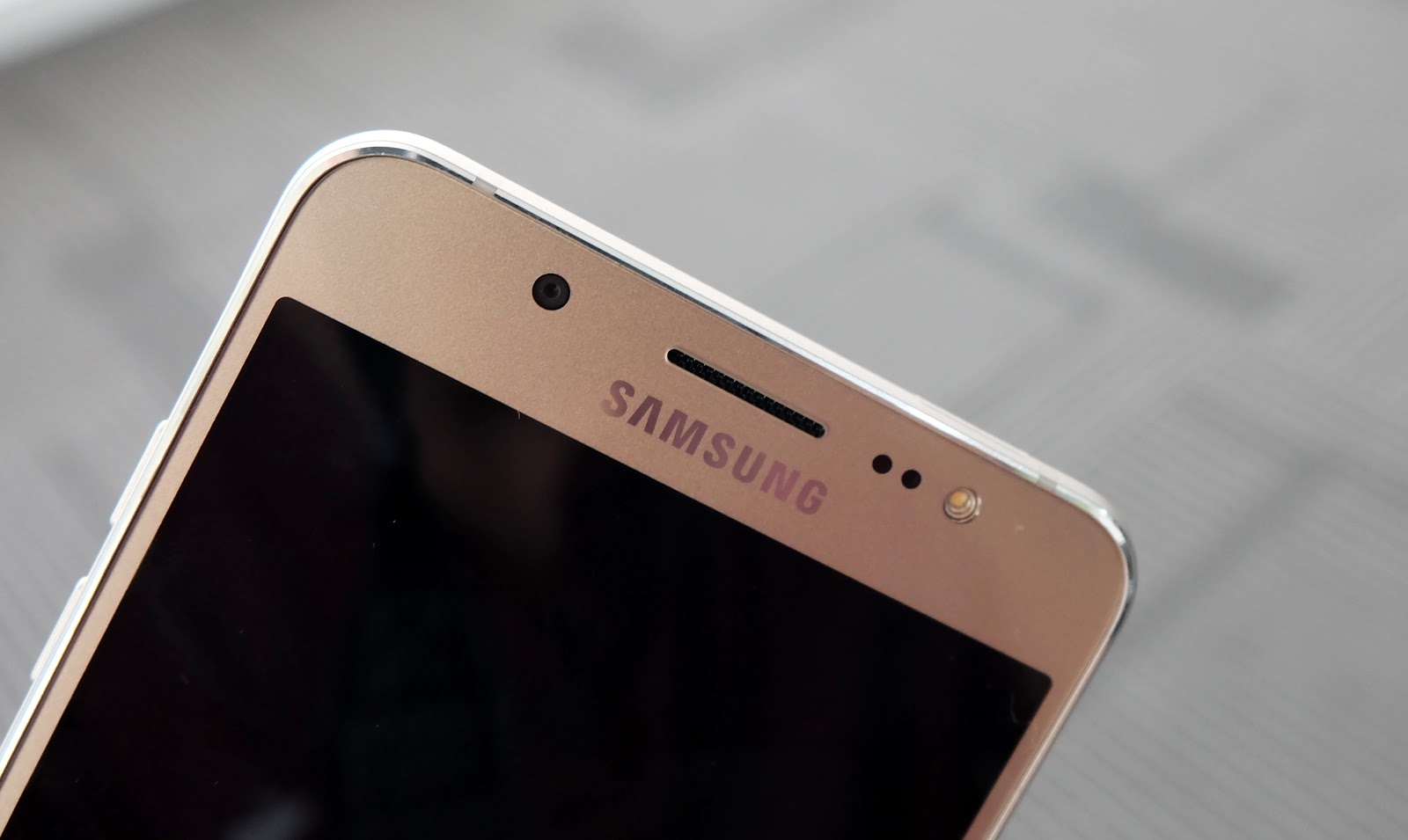 Galaxy J5 phiên bản 2016 ảnh 2 Galaxy J5 phien ban 2016 anh 2