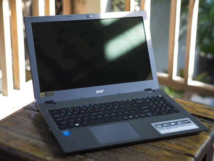 Acer Aspire E5 Full HD - laptop gia 9 trieu cho sinh vien hinh anh
