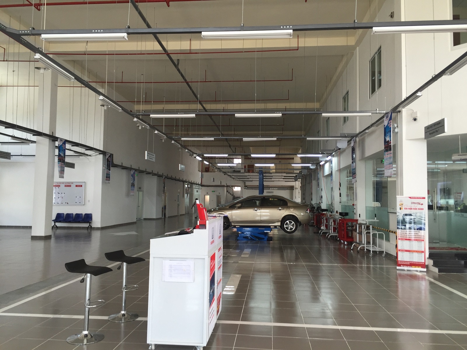 giam gia bao tri xe oto Honda tai cac dai ly anh 2