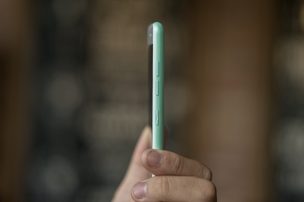 mua smartphone LAI Yuna C gia 2 trieu dong anh 5