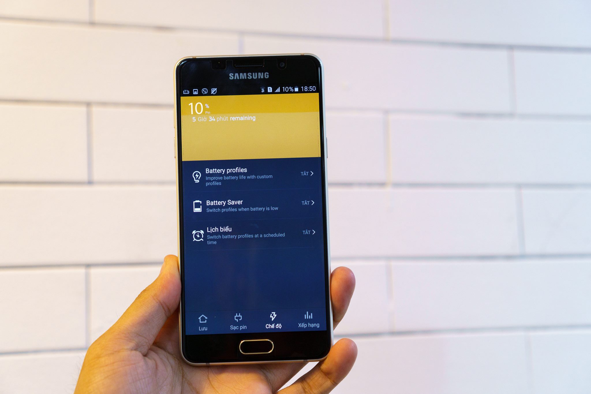 Thu thuat don gian keo dai thoi luong pin Galaxy A5 hinh anh