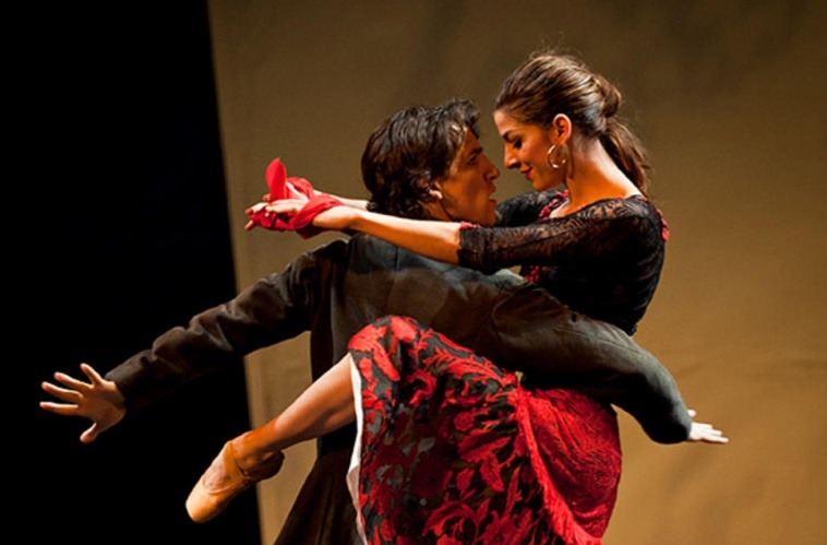 Carmen - bau vat cua cac nha hat ballet sap dien ra o Ha Noi hinh anh