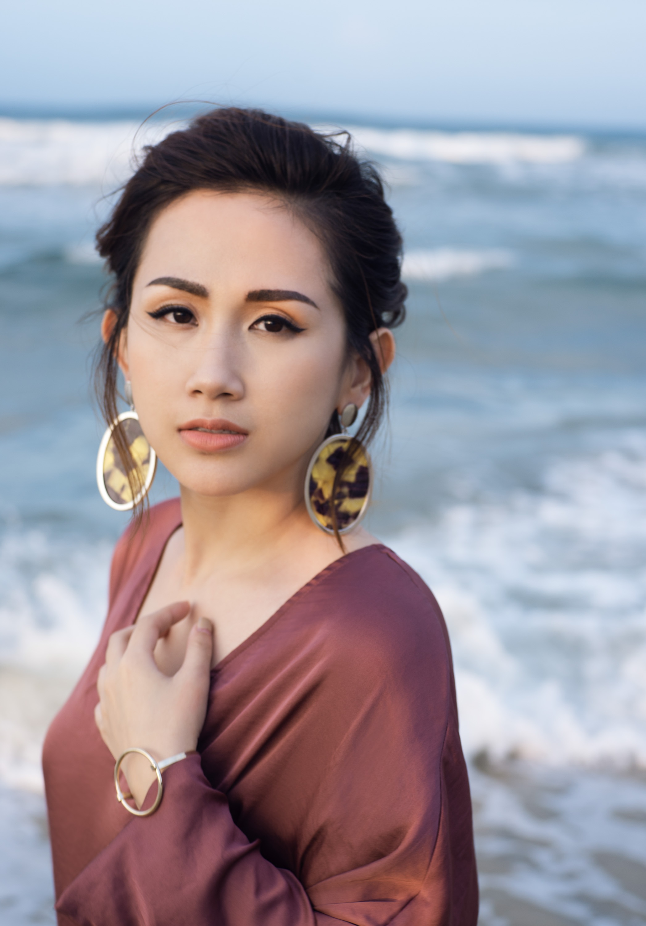 Trâm Nguyễn gợi ý phong cách monochrome ảnh 9 Tram Nguyen goi y phong cach monochrome anh 9