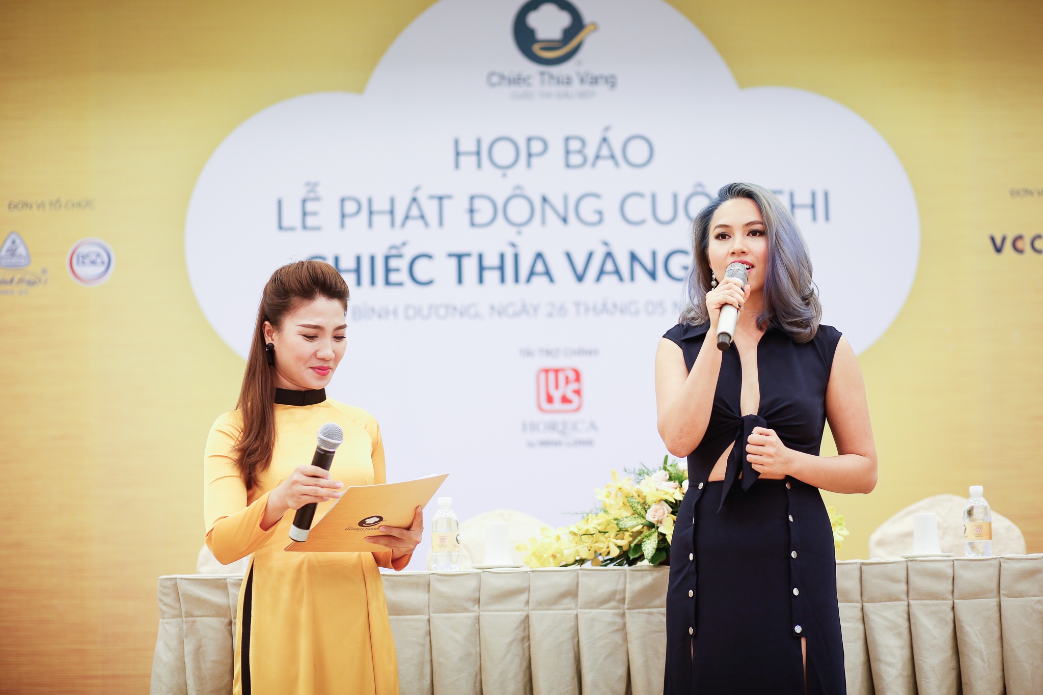 A hau Hoang My lam giam khao cuoc thi Chiec thia vang 2016 hinh anh