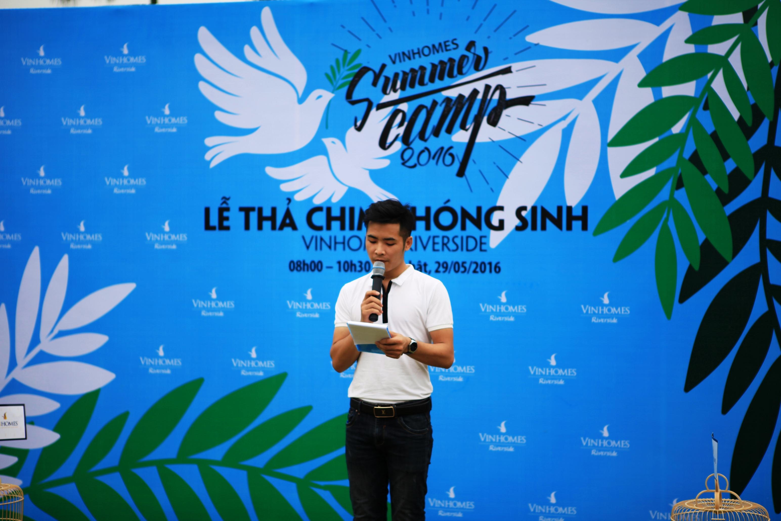 le hoi phong sinh tai Vinhomes Riverside anh 1